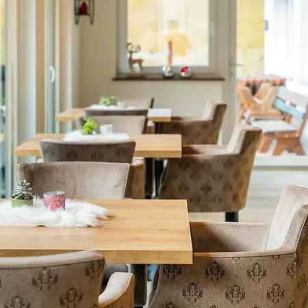 Hotel Tiroler Herz Guest house